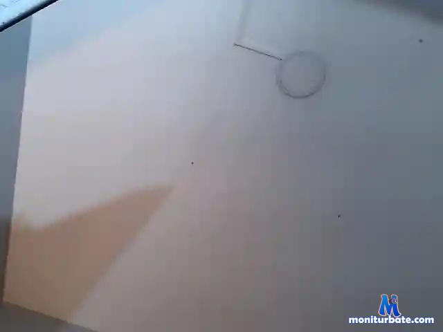 Dylan-f08 bongacams performer male