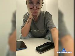Annieisonfire bongacams live cam performer profile