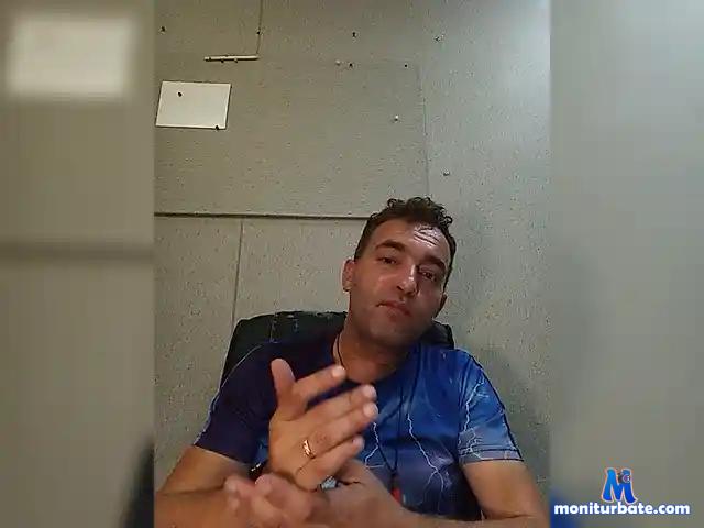 Destiny-Master bongacams performer male