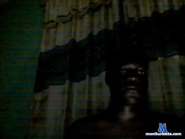 bigdickguy001 bongacams performer male