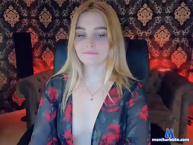 MillaDoll bongacams performer female