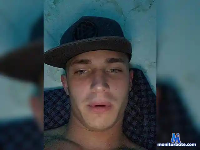 ExclusiveGuy bongacams performer male