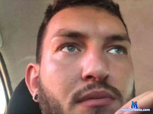 axelkarma bongacams performer male