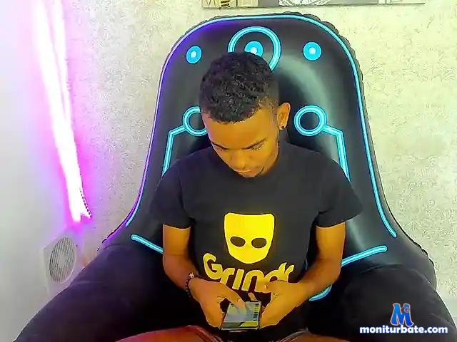 JuanseGarcia bongacams performer male