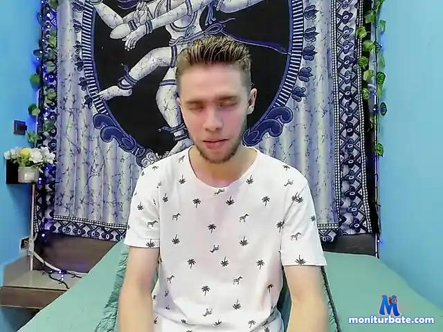 MateoDick01 bongacams performer male