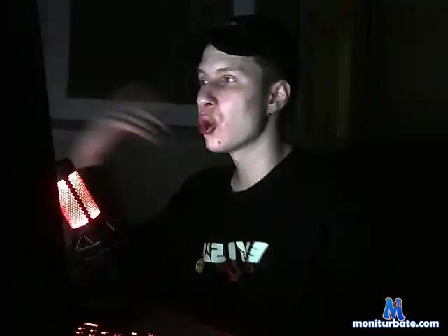 meeeoowsew bongacams performer male