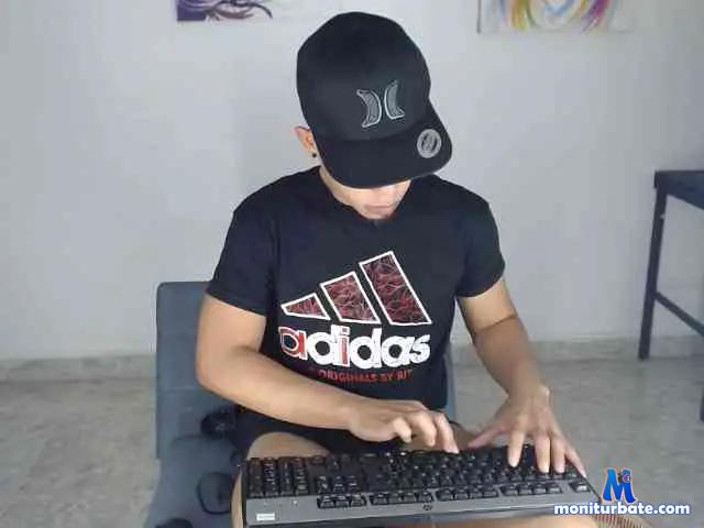 AxellMontero bongacams performer male