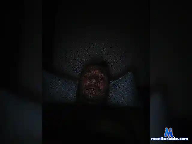 Pysic-1 bongacams performer male