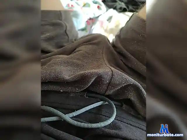 Sexyalniy2 bongacams performer male
