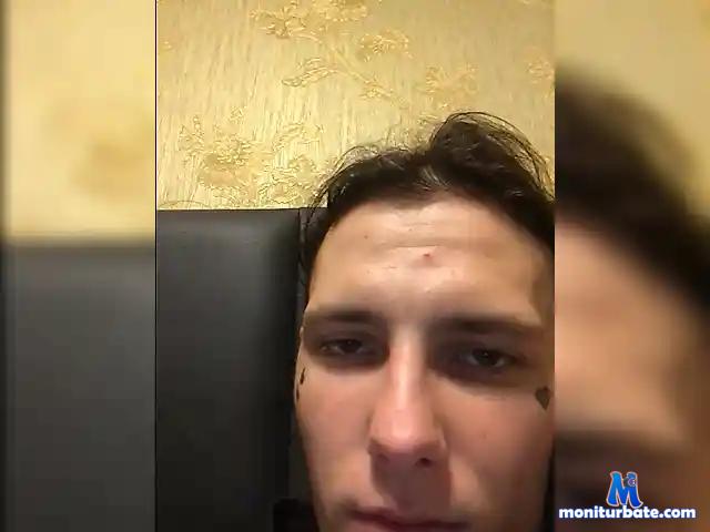 Flaty400 bongacams performer male