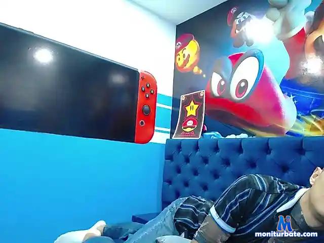 Eros-rouse bongacams performer male