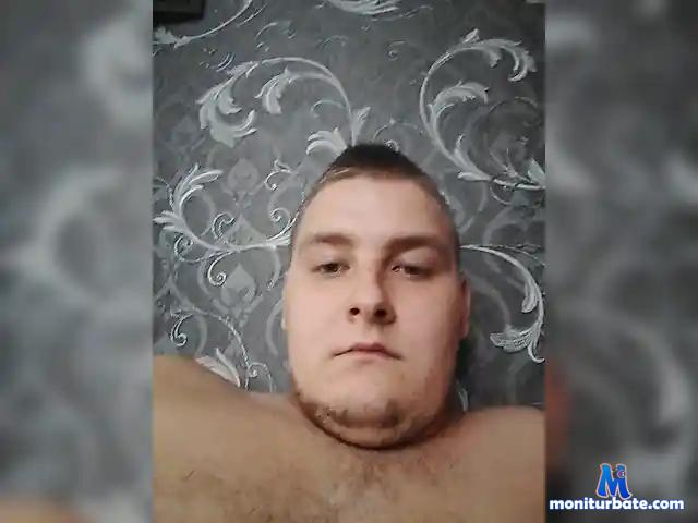 RamenSuzumer bongacams performer male