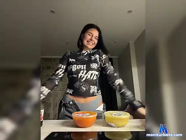 obezyana13 bongacams performer female