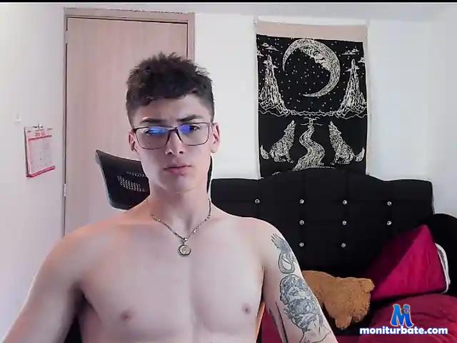Jaidereag bongacams performer male