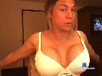 LunaMaya bongacams livecam show performer room profile
