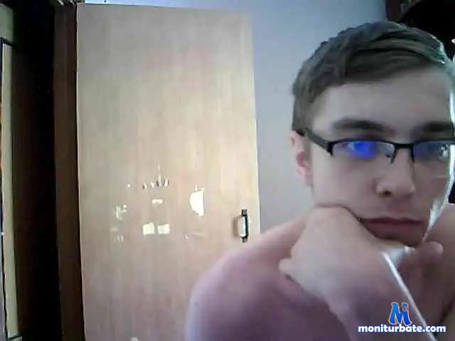 HotaBYa bongacams performer male