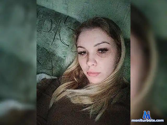 Hanna-Magic bongacams performer female