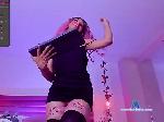 LeahLewis bongacams livecam show performer room profile