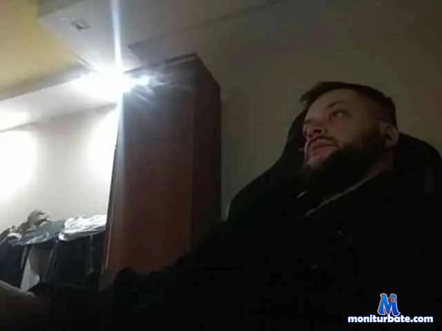 Porshenb17 bongacams performer male