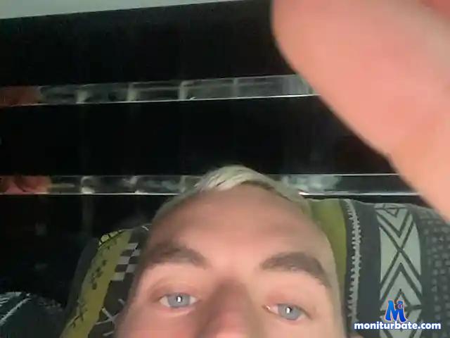 Sosexyeyeblu1 bongacams performer male