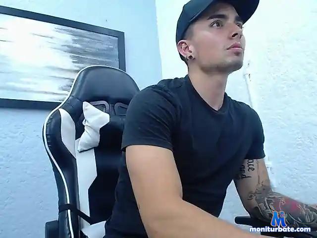 Rengokuro bongacams performer male
