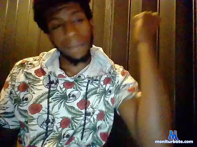 cumlover1k bongacams performer male