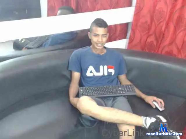 Hernan-Magnon bongacams performer male