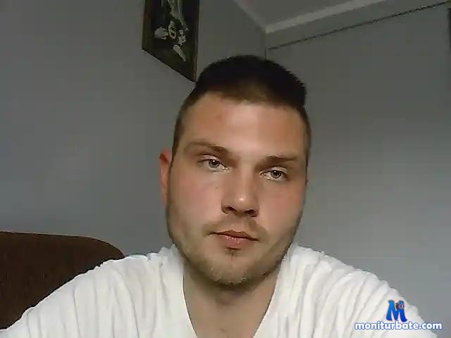 19RagnaR99 bongacams performer male