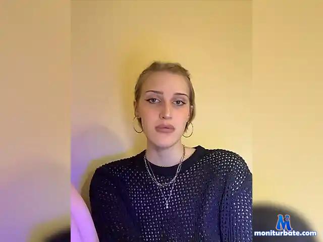 TallTiranda bongacams performer female
