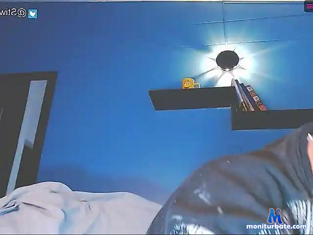 ZackMartinez bongacams performer male