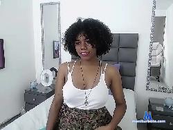 crystall- bongacams live cam performer profile