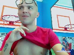 HarryWells bongacams live cam performer profile