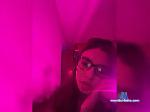 Simkins bongacams livecam show performer room profile