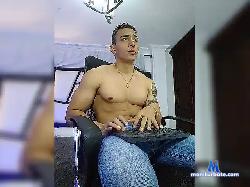 CrissTom22cm bongacams live cam performer profile