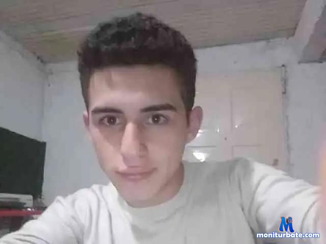 Javiier bongacams performer male