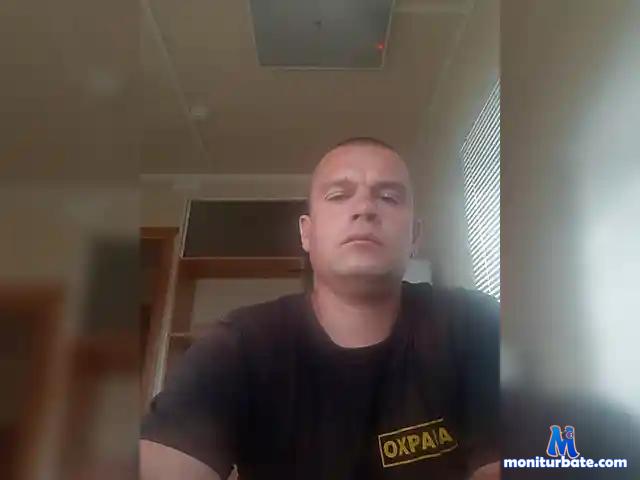 AlexPiDgi bongacams performer male