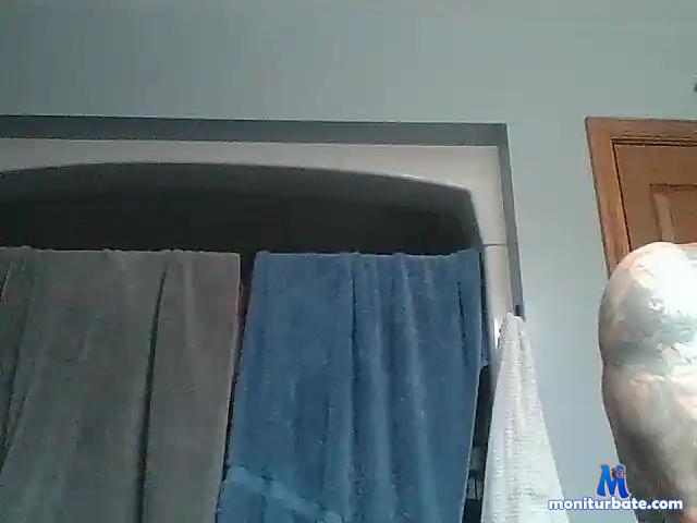 luv2boo bongacams performer male