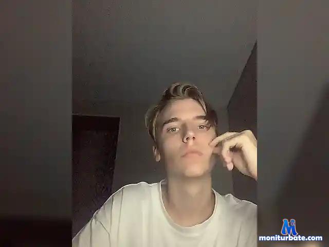 OdinBlondin bongacams performer male