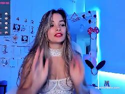 NiaStone bongacams live cam performer profile