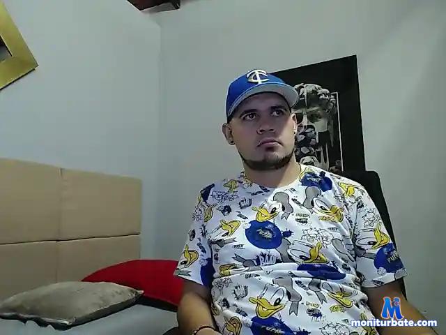 Alexs-Owens bongacams performer male