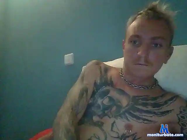 k1nk-b0y bongacams performer male