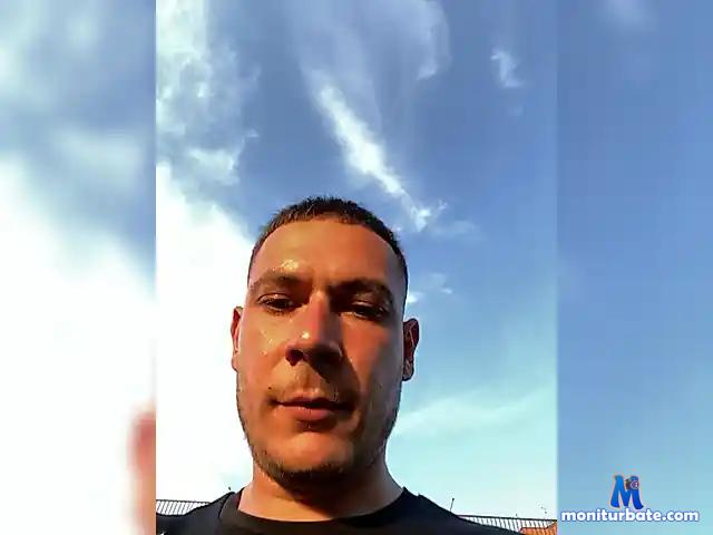 Apryg377 bongacams performer male