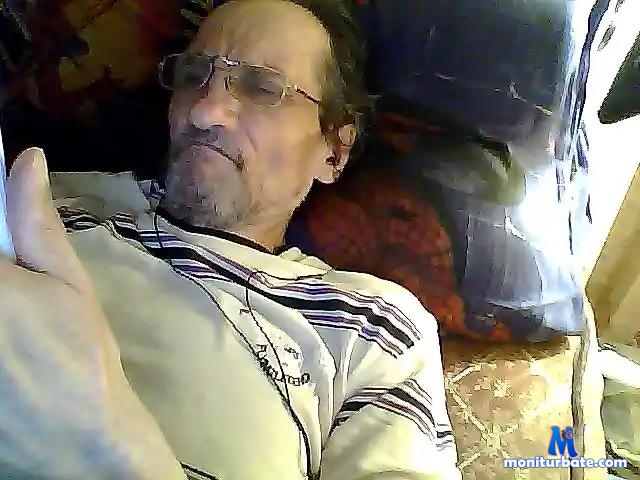 SpirichWilss bongacams performer male