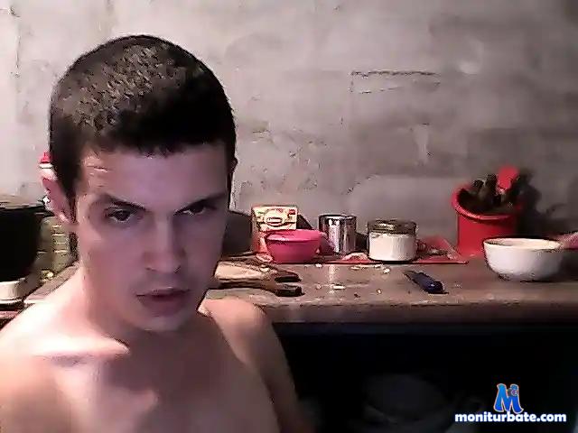 KreotivSky bongacams performer male