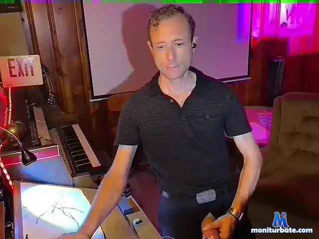 MisterBlau bongacams performer male