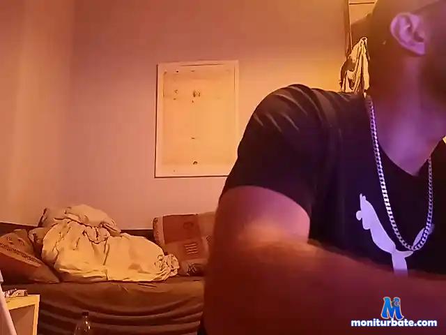 DonnieBrasco03 bongacams performer male