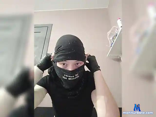 GOATZ1LLA bongacams performer male