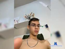0alvarohenrique bongacams live cam performer profile