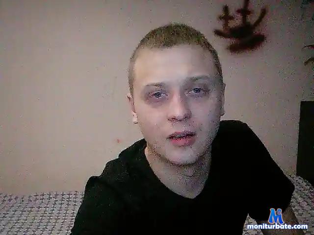 Axilesik bongacams performer male