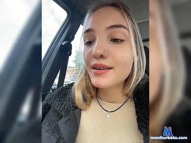 arielle1el bongacams performer female